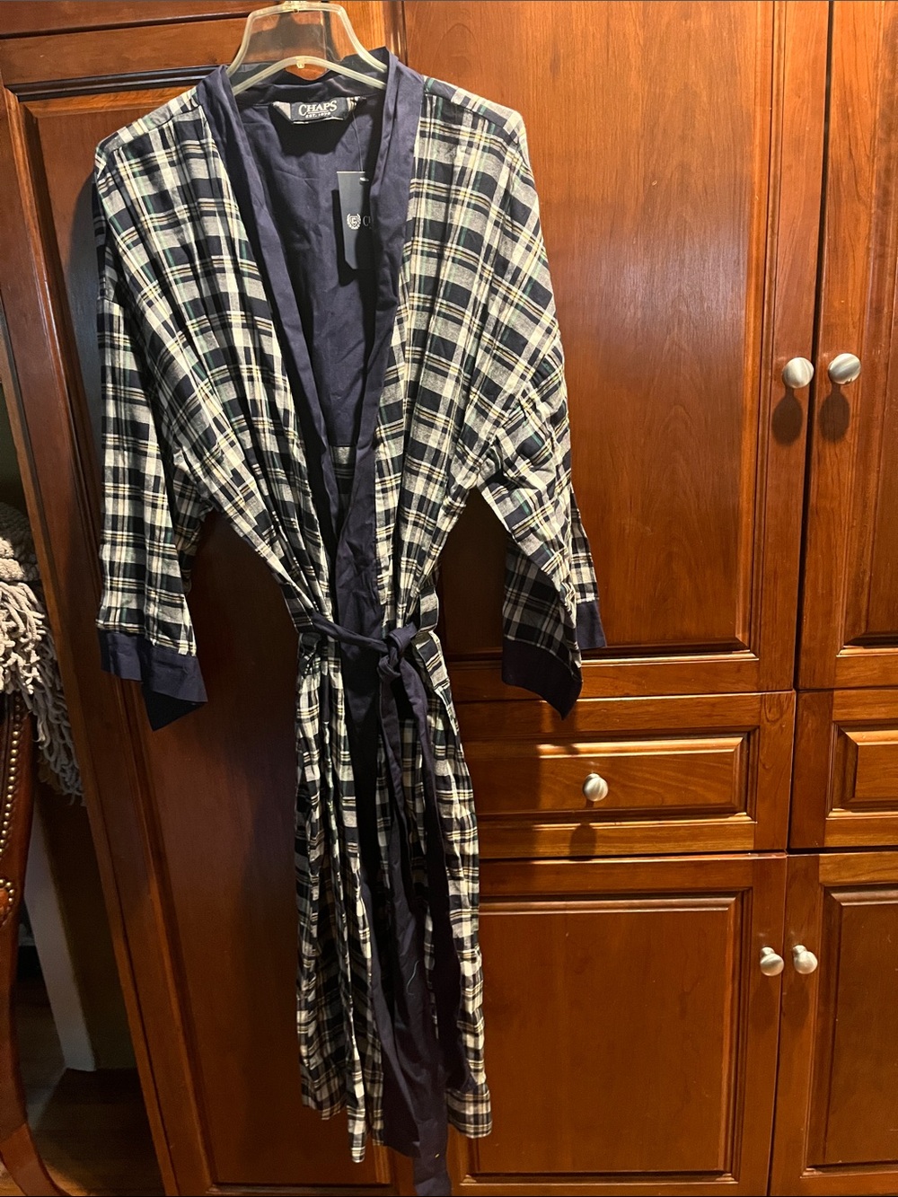 New Chaps Navy Blue Plaid Cotton Unisex Robe Attached Belt Single Pocket